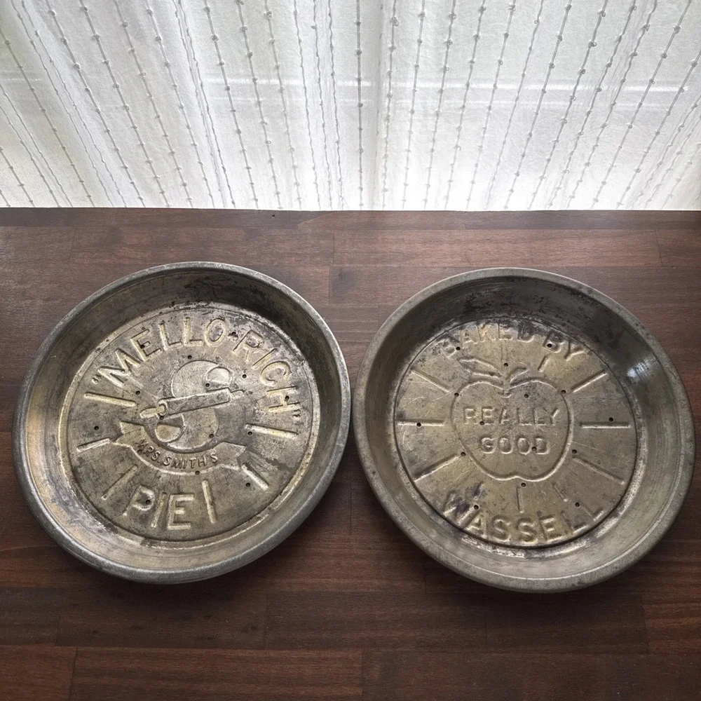 Lot of 2 Vintage Wassell Mrs Smith's Pie Plate Metal Pan Tin Mello-Rich 9.5 Inch